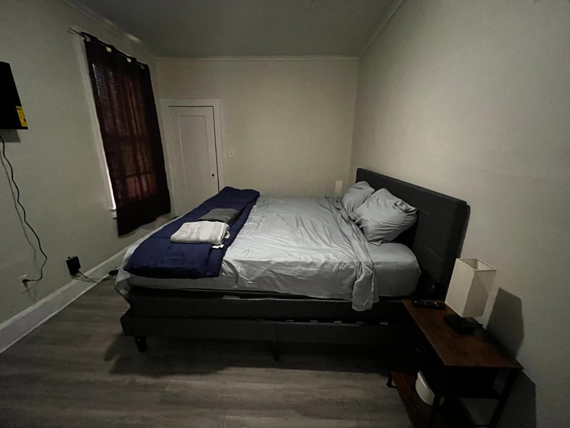 Spacious Cozy Private Room Newark Buitenkant foto